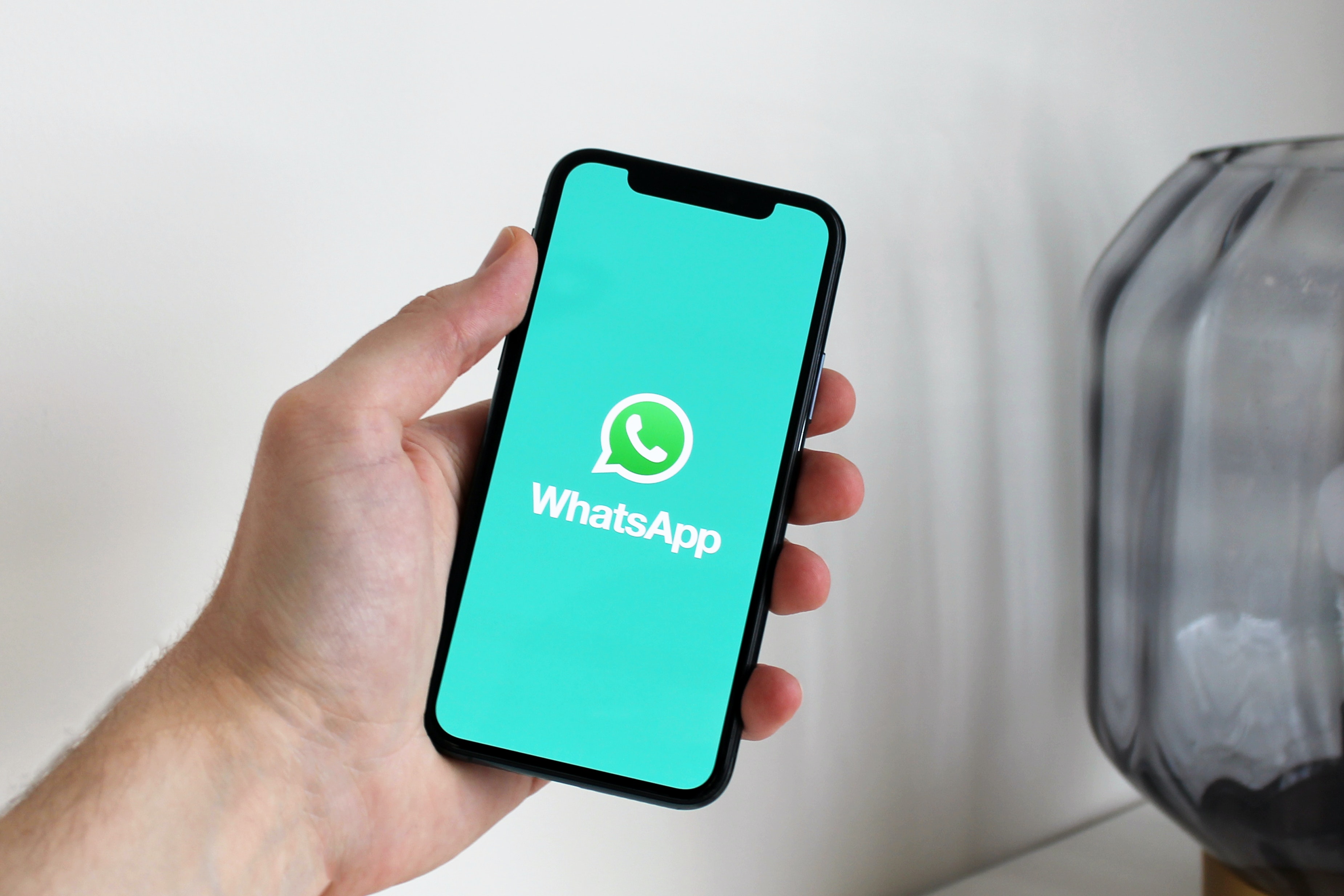 How to Use Two WhatsApp in One Phone?